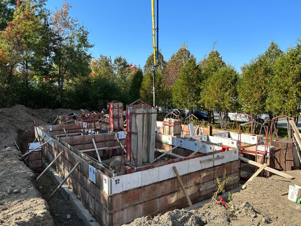 Semelle de béton avec armature